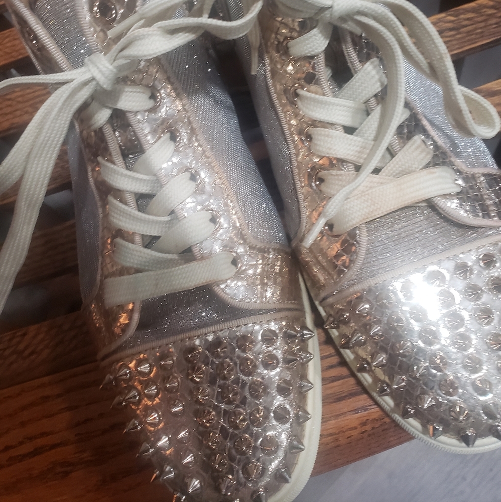 Christian Louboutin Sneakers. Gold/mesh color. Size 401/2(10)